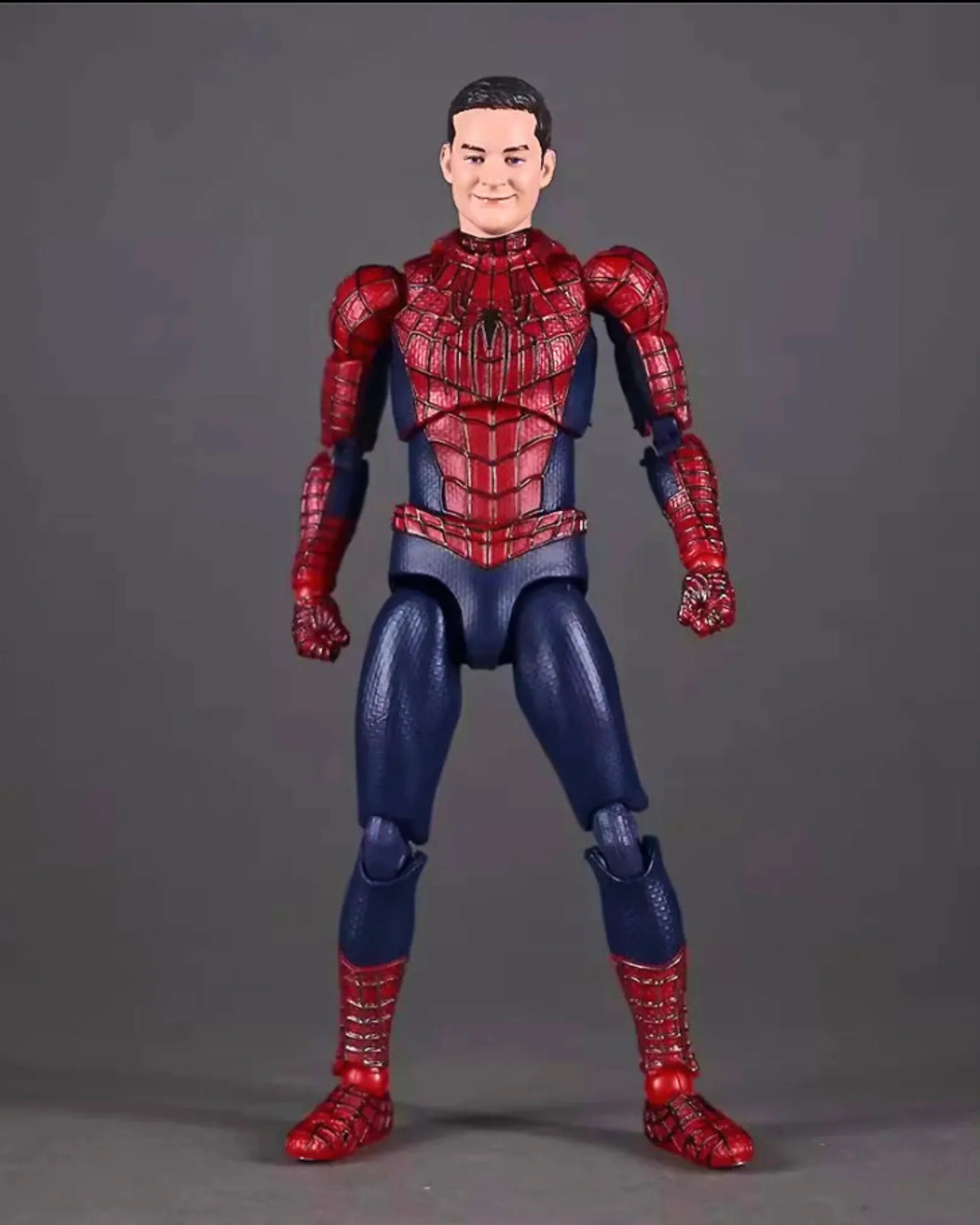 MAFEX No. 241 Friendly Neighborhood Spider-Man-6 | PHAIGINA
