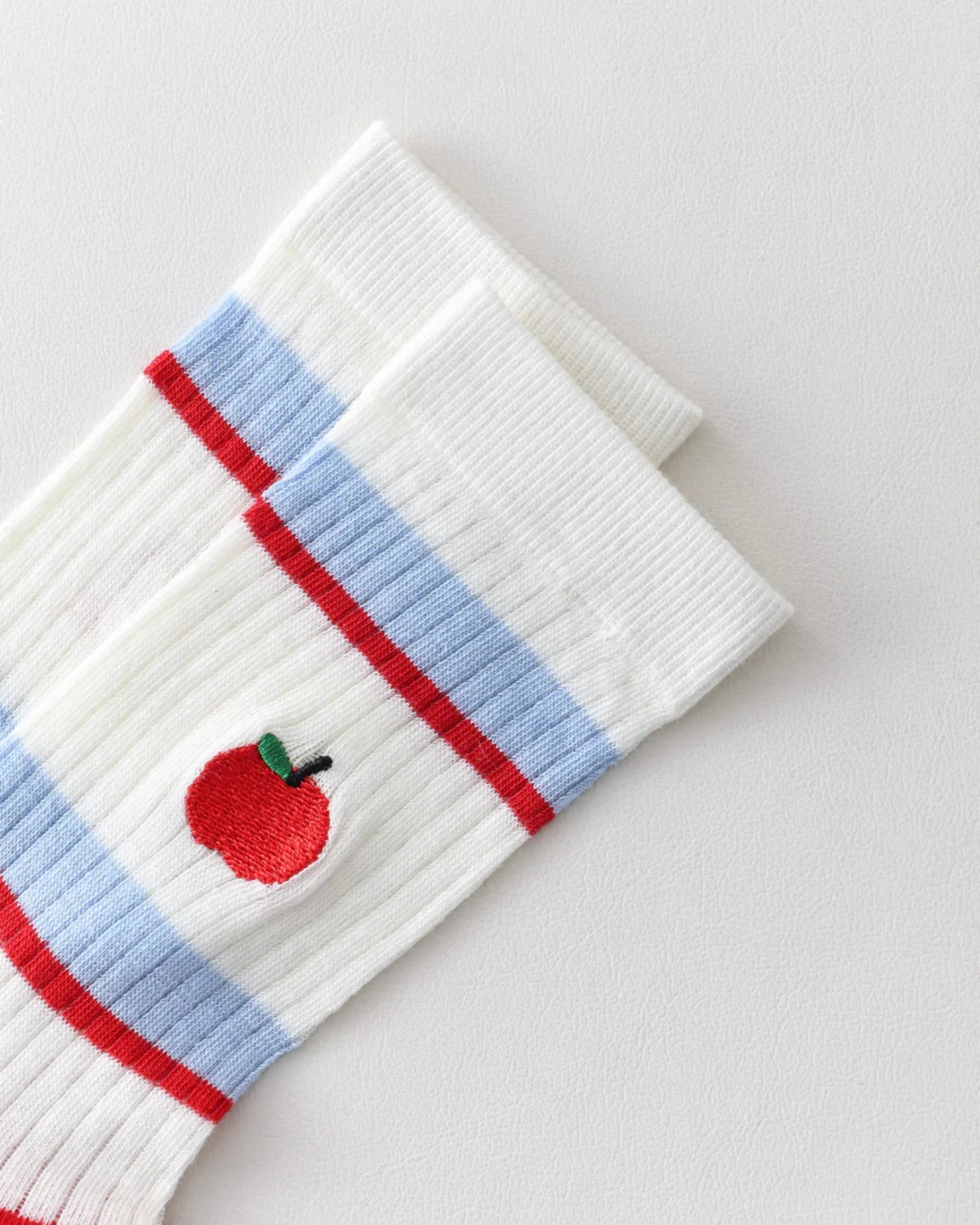 Cute Embroidered Pattern Crew Socks Apple-3 | PHAIGINA