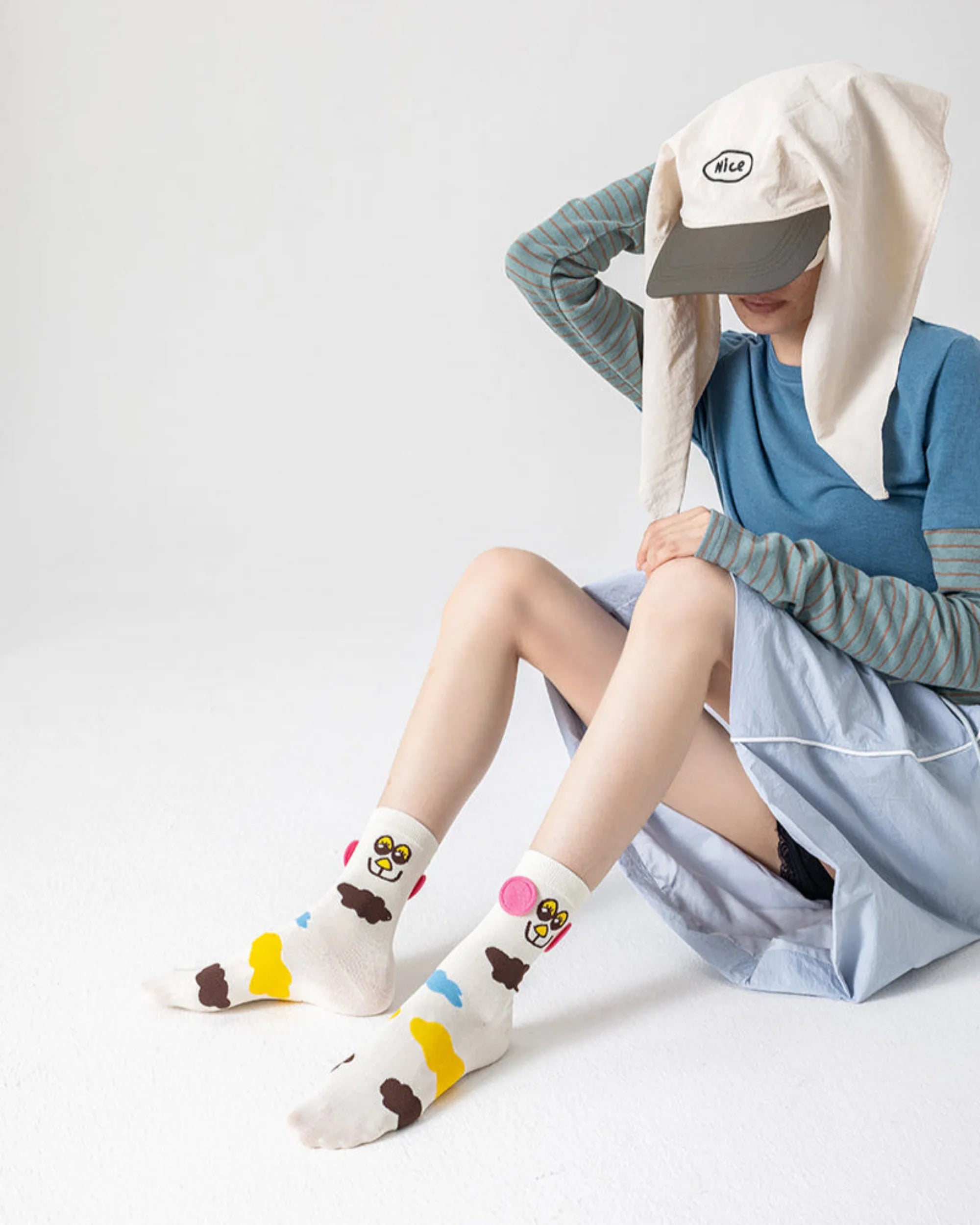 Sweetnana Animal Jacquard Cotton Knit Crew Socks Oatmeal-1 | PHAIGINA